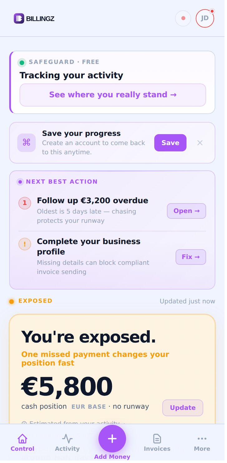 Billingz Control екран што прикажува критична парична позиција со предлог за следна најдобра акција, илустрирајќи оперативна јасност за независен претприемач
